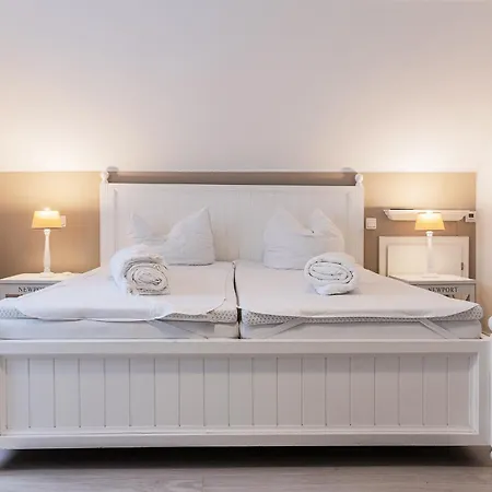50002 Captains Loft Carolinensiel